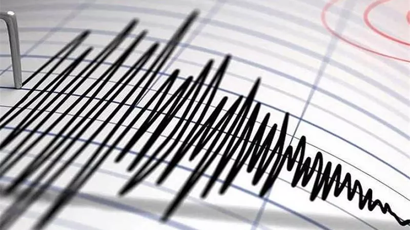 زلزال جنوب إيطاليا بقوة 4.7 درجة 