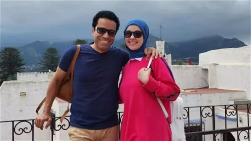زوجة سامح حسين تنفى شائعة وفاته 
