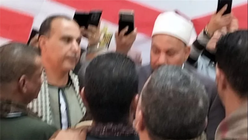 ​بعد 16 عاماً من النزاع.. الأمن ولجنة المصالحات ينجحان في إنهاء خصومة ثأرية بين عائلتي 