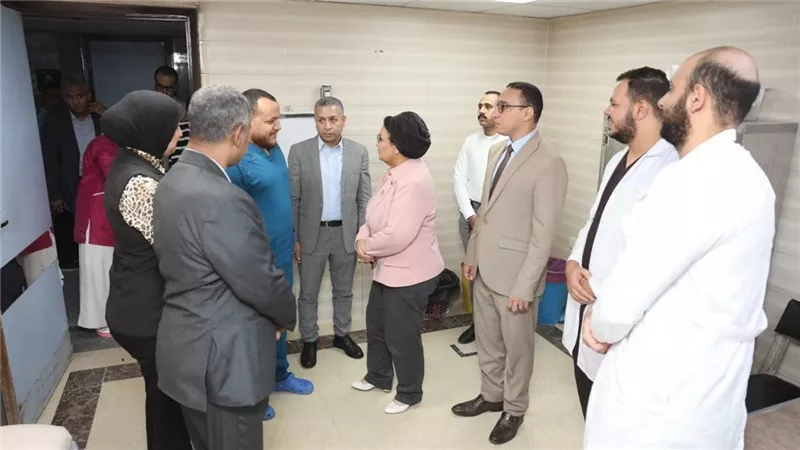 نائب وزير الصحة تتفقد مستشفى التأمين الصحي بالمنيا لمتابعة جودة خدمات الأم والطفل