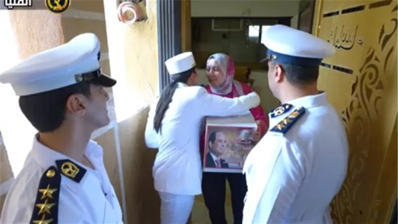 الداخلية توزع مساعدات عينية على المواطنين بالمناطق الأكثر احتياجًا احتفالًا بانتصارات أكتوب