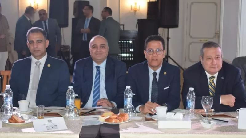 رئيس جامعة بنها يشارك في ورشة موازنة البرامج والأداء