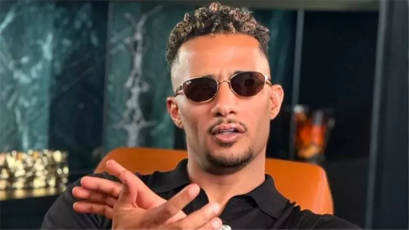 محمد رمضان يحتفل بنجاح 
