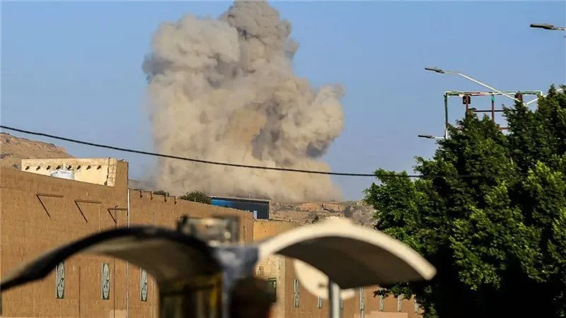 محيط مطارالملك فهد الدولي بالدمام