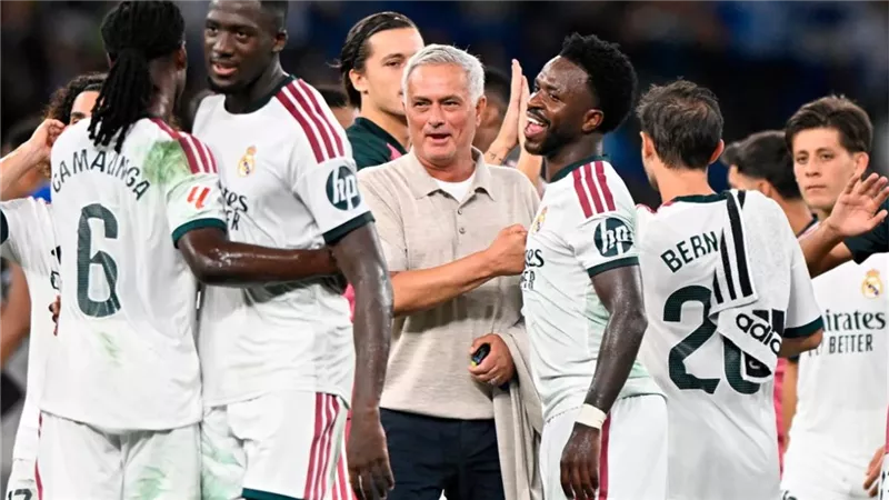 مورينيو يعلن تشكيل ريال مدريد أمام فياريال في الدوري الإسباني
