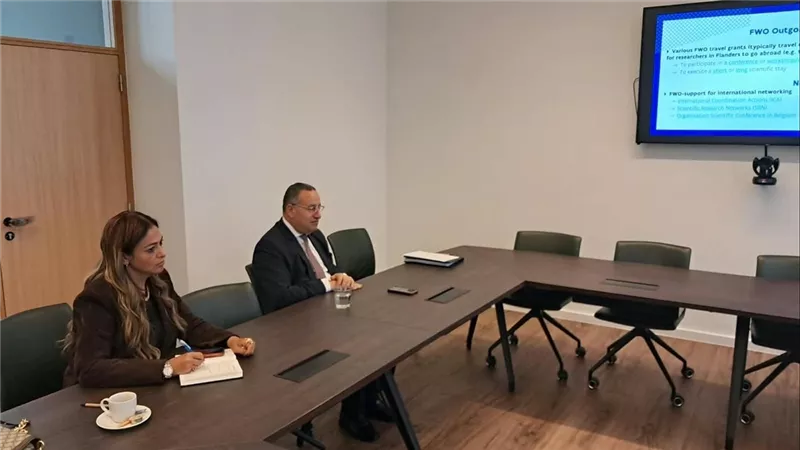 عبد العزيز قنصوة يبحث مع مؤسسة FWO البلجيكية تعزيز تمويل الأبحاث التطبيقية