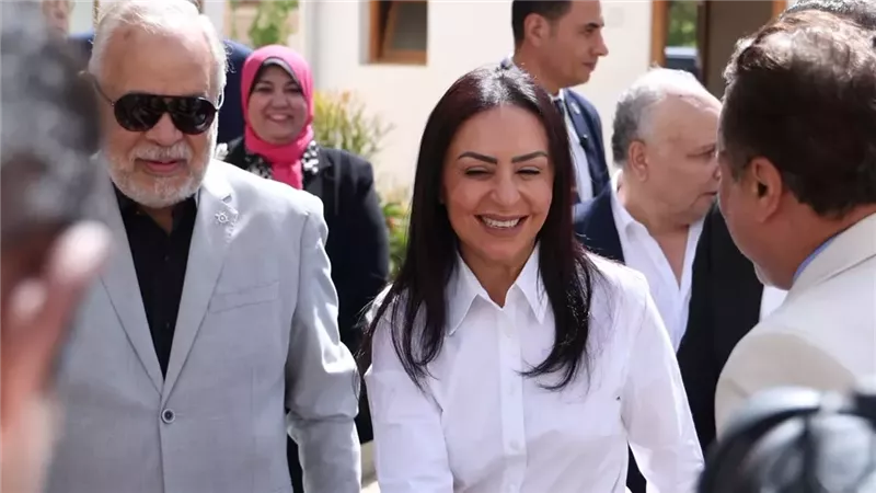 وزيرة التضامن تطالب بعمل درامي عن كبار السن