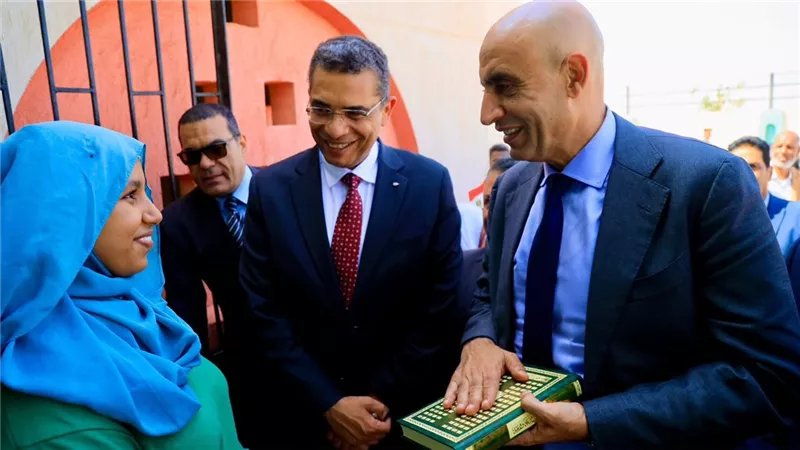 وزير التعليم ومحافظ البحر الأحمر يتفقدان مدارس حلايب.. وإشادة بمستوى الطلاب والتأكيد على تنمية مهارات القراءة والكتابة