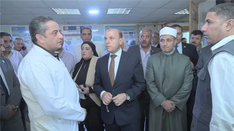 شيخ الأزهر ومحافظ الغربية يتابعان مصابي حادث معهد دنوشر بالمحلة.. وتحقيق عاجل لكشف الملابسات