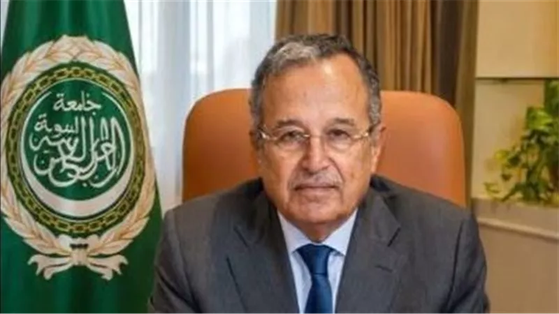 نبيل فهمي يؤكد دعم الجامعة العربية للسعودية في مواجهة الاعتداءات الحوثية ويحذر من خطورة التصعيد