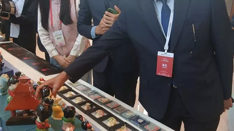 محافظ سوهاج يستعرض المقومات التاريخية للمحافظة في منتدى الحوار العالمي بالصين