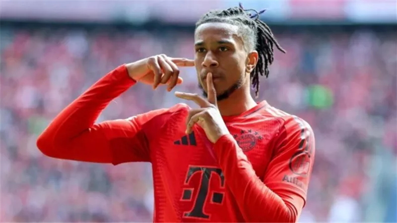 يفتح الباب أمام ريال مدريد.. أوليسي يضع شرطا لتجديد عقده مع بايرن ميونخ 