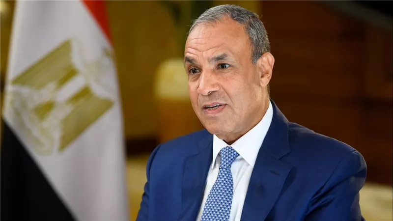 وزير الخارجية يبحث هاتفيا مع نظيره اليوناني تطورات الأوضاع الإقليمية