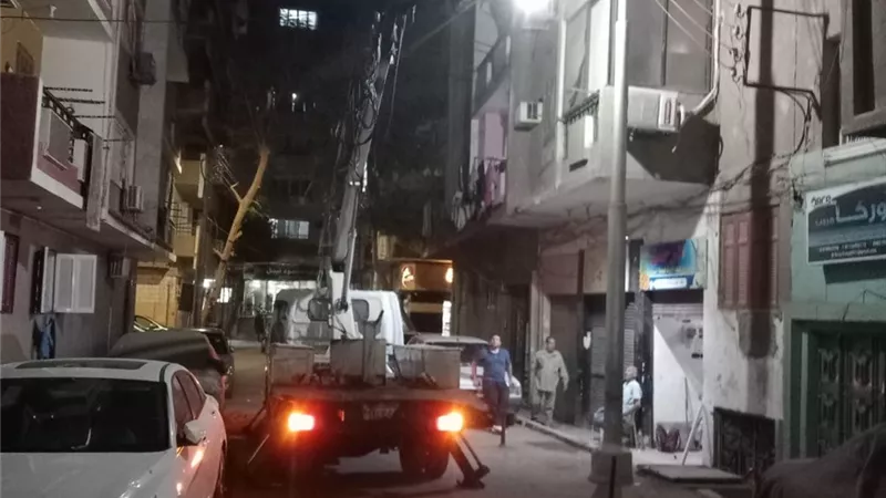 محافظ أسيوط: إنارة شارع تقسيم إلياس باشا بحي شرق