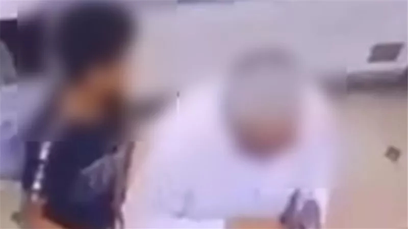 ضبط طفل سرق أموالًا من أحد الأشخاص داخل محل ببولاق الدكرور