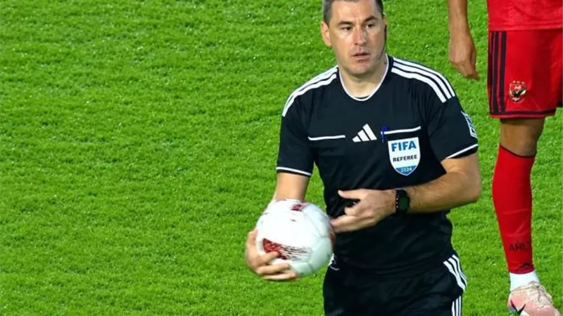 أول تعليق من عصام عبد الفتاح على شكوى الزمالك ضد حكم مباراة القمة