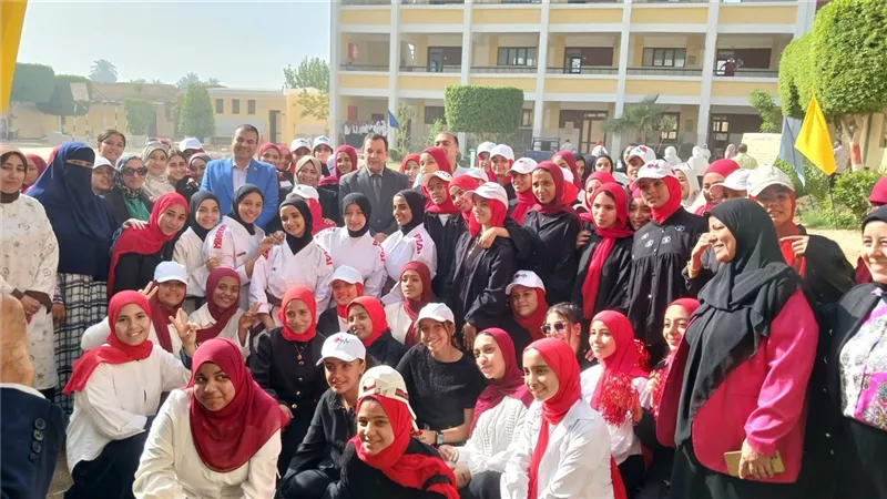 جولة تعليمية في إهناسيا لمراجعة الحضور ومستوى التحصيل الدراسي ببني سويف