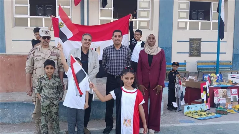 مدرسة دوحة الزمان بالإسماعيلية تحتفل بالعيد القومي للمحافظة