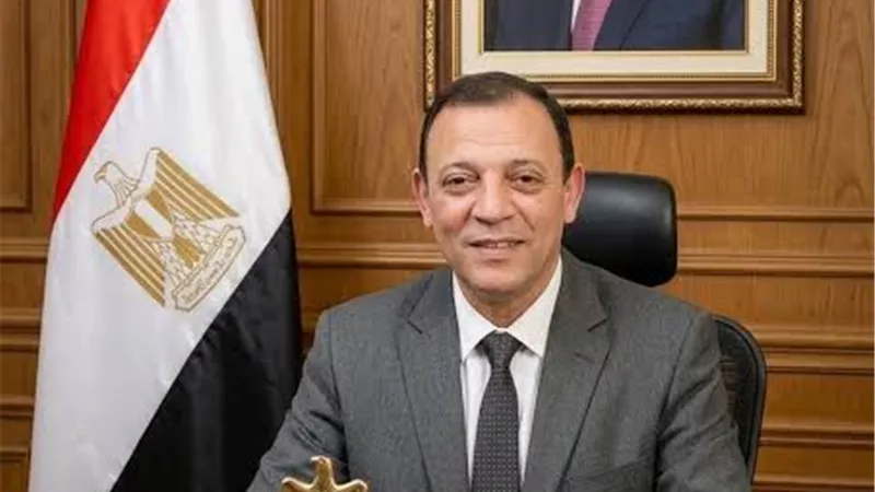 مدير تعليم بني سويف يتابع  انضباط المدرسي بمدارس أهناسيا