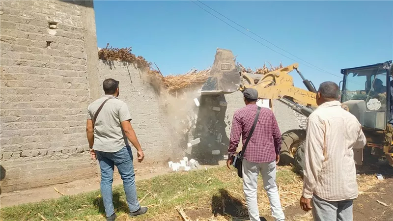 محافظ أسيوط: إزالة 27 حالة تعدي على أراضي الدولة والزراعة