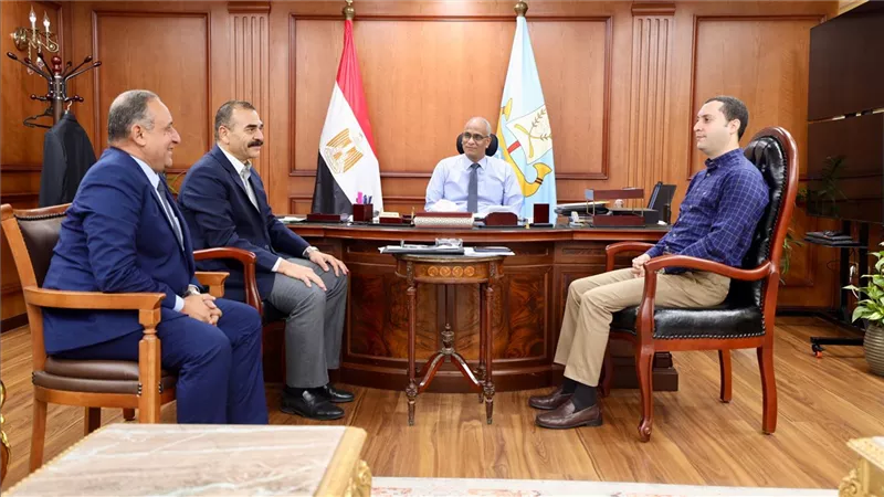 محافظ كفرالشيخ يؤكد على ضمان جودة المياه وانتظام وصولها للمواطنين