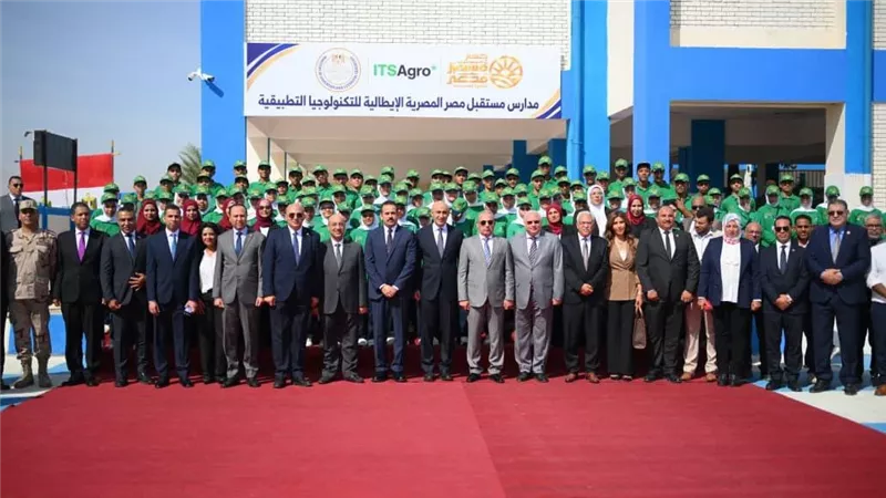 وزير التعليم ورئيس جهاز مستقبل مصر يتفقدان المدرسة المصرية الإيطالية بالإسماعيلية