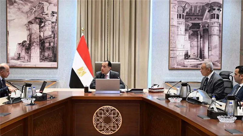 رئيس الوزراء يستعرض مقترحات تنمية الصادرات المصرية