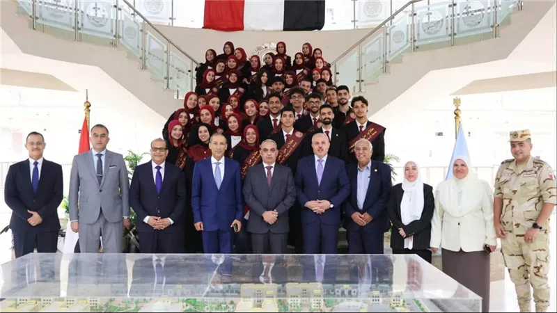 انشاءات جامعة قناة