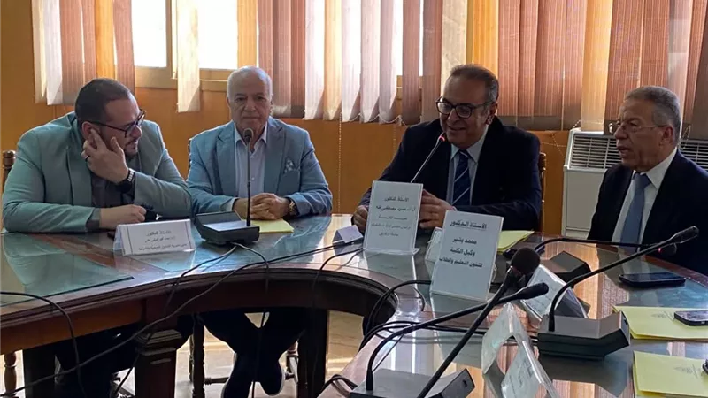 مجلسا طب الزقازيق والمستشفيات الجامعية يجتمعان لمناقشة ملفات التطوير والارتقاء بالتعليم الطبي