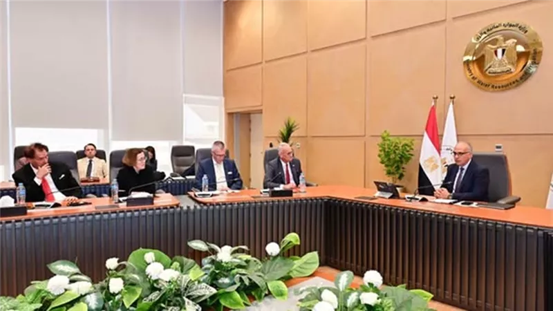 سويلم يستعرض جهود مصر لتعزيز الأمن المائي بدول حوض النيل