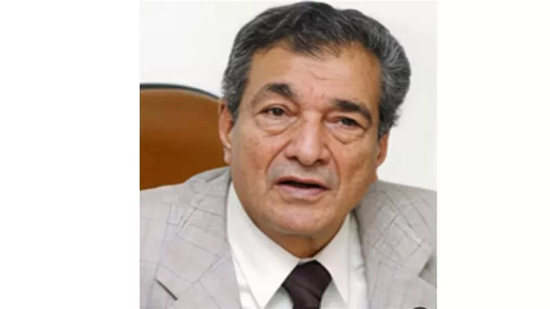 المسلماني في الذكرى العاشرة لفاروق شوشة: رائد ثقافي وإذاعي عملاق وسيبقى حاضراً بلغته الجميلة