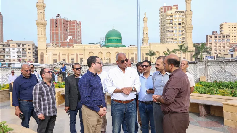 جولة ميدانية لمحافظ كفرالشيخ بشوارع دسوق