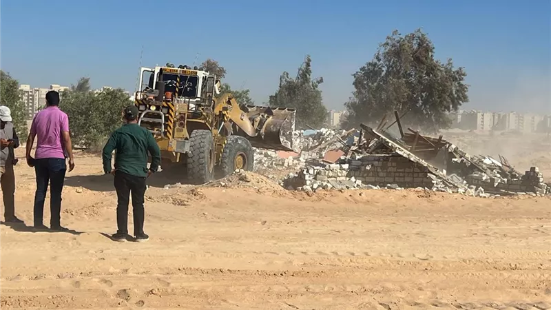  جهاز لعلمين الجديدة يزيل 6 مخالفات وتسحب 87 فدانًا