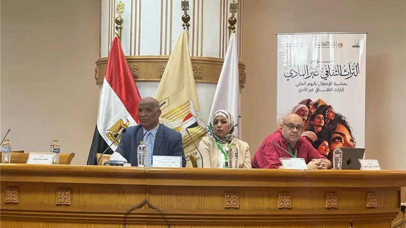 د. أحمد جريو يترأس الجلسة السابعة من المؤتمر