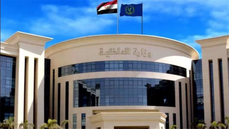 ضبط متهم بغسل 150 مليون جنيه من حصيلة تجارة السلاح