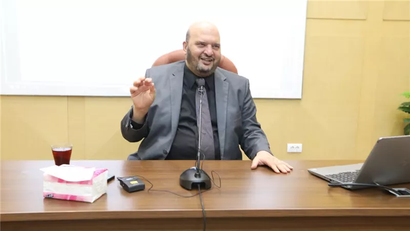  د.إبراهيم نجم:الوعي الإعلامي عنصر أساسي في التأهيل الإفتائي
