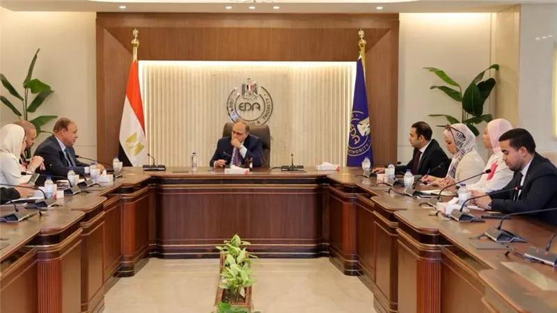رئيس هيئة الدواء يبحث مع شركة «نابكو» تعزيز التعاون ودعم الاستثمار