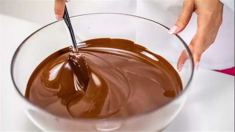 الشوكولاتة الداكن
