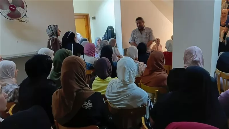 محاضرات مكثفه لتاهيل المكلفات بالخدمه العامه 