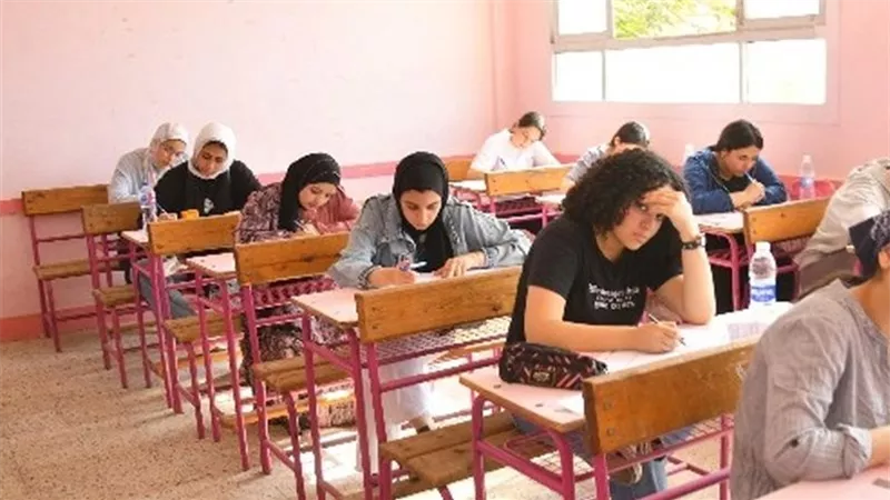 طلاب الصف الثالث الإعدادي