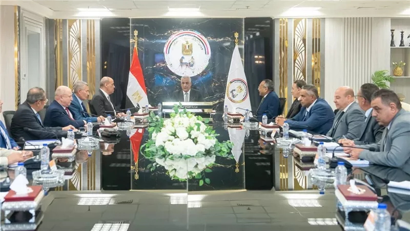 الدكتور مهندس صلاح سليمان جمبلاط وزير الانتاج الحربي