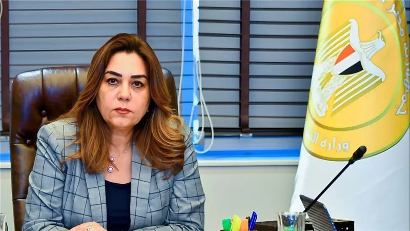 وزيرة التنمية المحلية تهنئ محافظة الإسماعيلية بعيدها القومي
