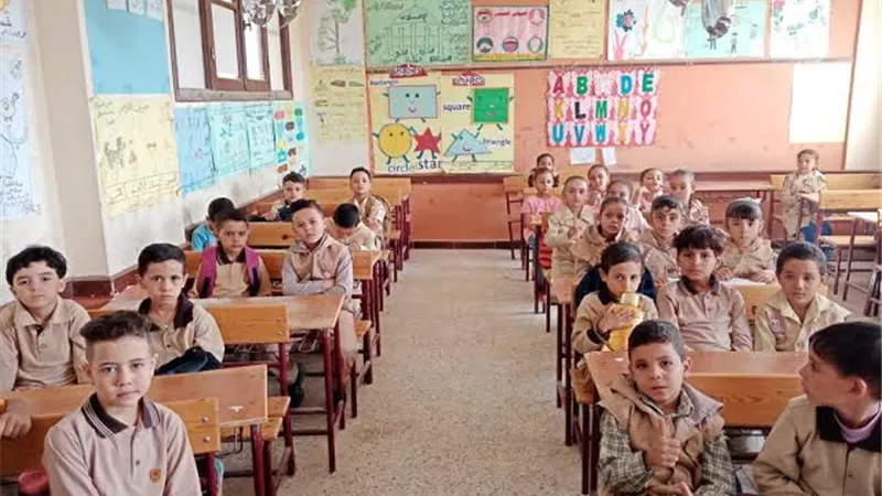 تلاميذ داخل احدى الفصول 