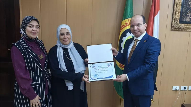 تكريم مديرة بنك الدم بأجا وفنية الرعاية الحرجة بطوارئ دكرنس