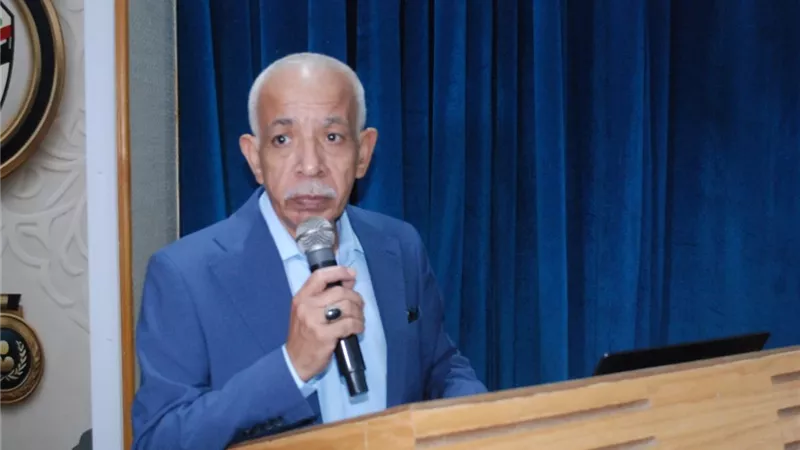 رئيس عمال مصر: رسائل الرئيس السيسي تجدد التأكيد على وحدة الصف الوطني والعربي