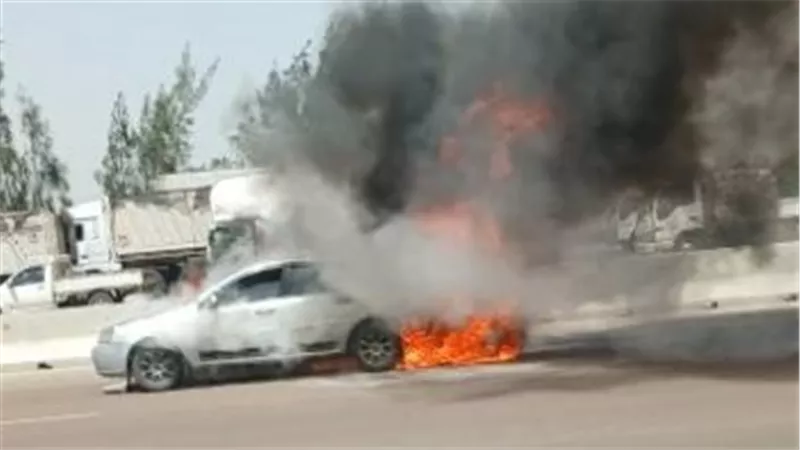 إندلاع حريق بسيارة ملاكى فى منطقة جسر السويس