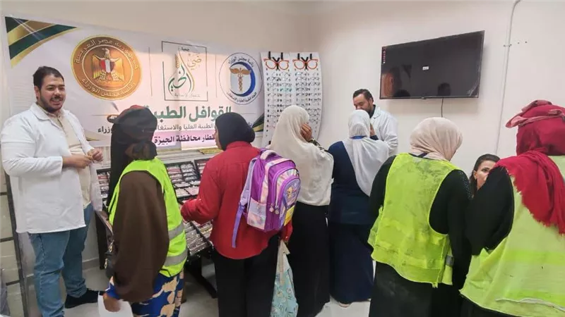 قافلة طبية شاملة غرب المطار بأكتوبر الجديدة