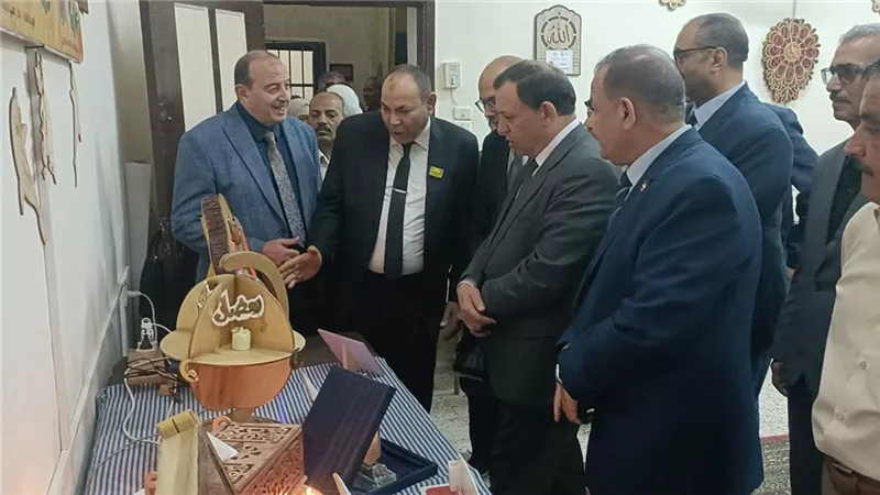 أفتتاح المعرض الدائم للمجال الصناعى بتعليم بنى سويف وتكريم المتميزين