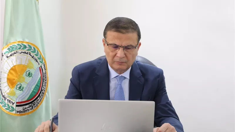 علاء فاروق وزير الزراعة واستصلاح الأراضي 