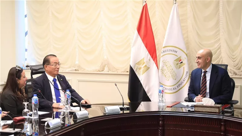 التعليم تنسق مع اليابان لتجهيز 20 مدرسة فنية قبل العام الدراسي المقبل